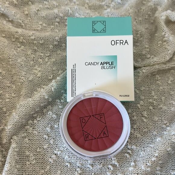 OFRA  Blush  Candy Apple - Picture 4 of 5